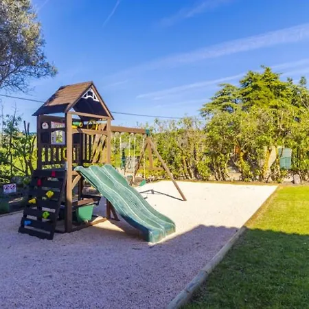 Escape To Paradise Stunning Nestled Near Porto De Mos Appartamento *