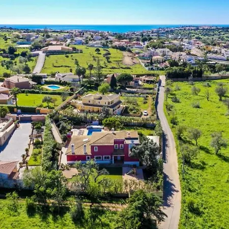 Escape To Paradise Stunning Nestled Near Porto De Mos *