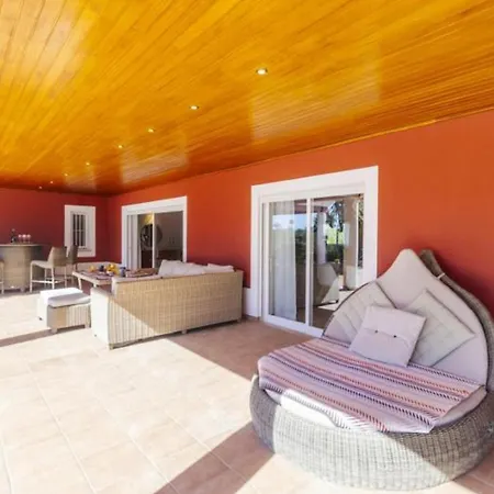 Apartman Escape To Paradise Stunning Nestled Near Porto De Mos