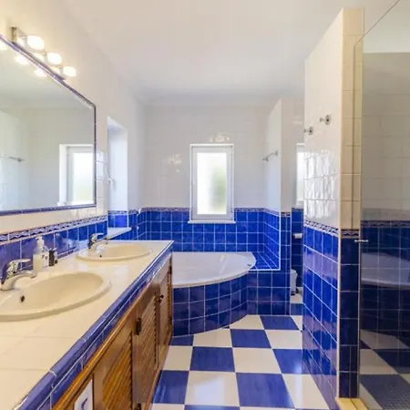 Escape To Paradise Stunning Nestled Near Porto De Mos *